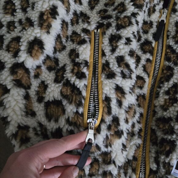 Miu Miu Leopard Teddy Brown Bomber Jacket Hooded Coat size 42 6 S NEW - Picture 8 of 15